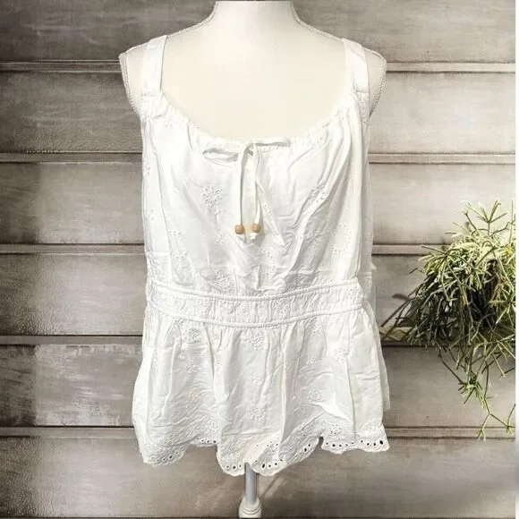 Torrid Ivory Eyelet Tie Front Sleeveless Tank Sz 2X - Picture 8 of 8